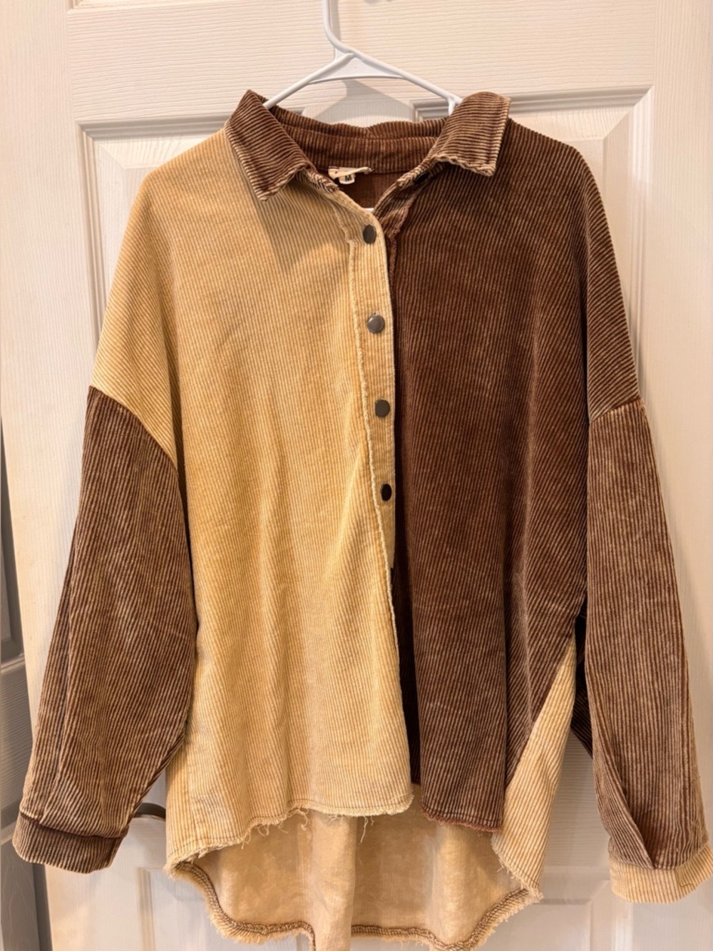 POL Two -Tone Corduroy Button-Up Shirt Jacket in Tan & Brown